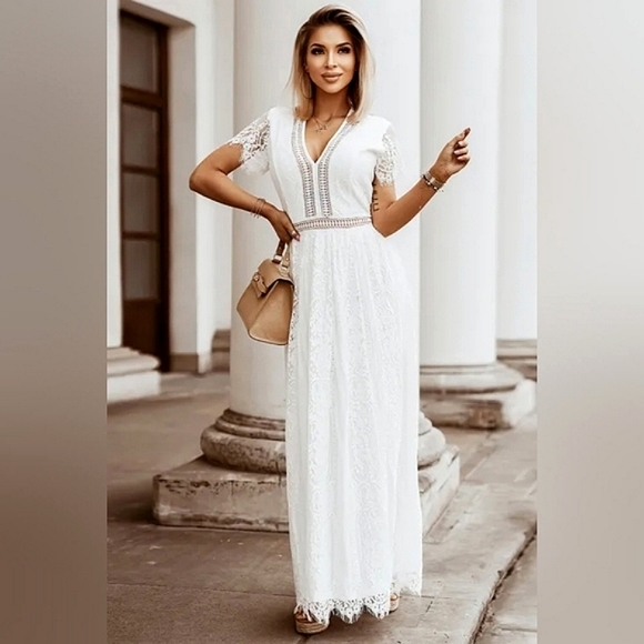 LAST ONE! White Lace Boho V Neck Maxi Dress - Picture 3 of 7